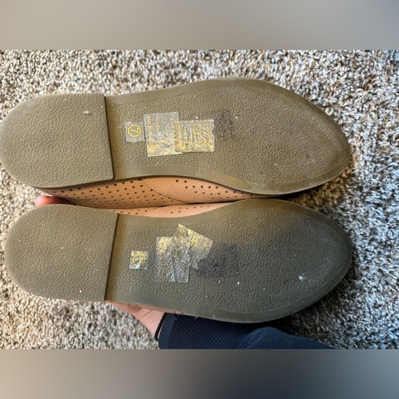 Journee Collection Brown Lucie Loafer Flats Size 7 - Picture 6 of 7